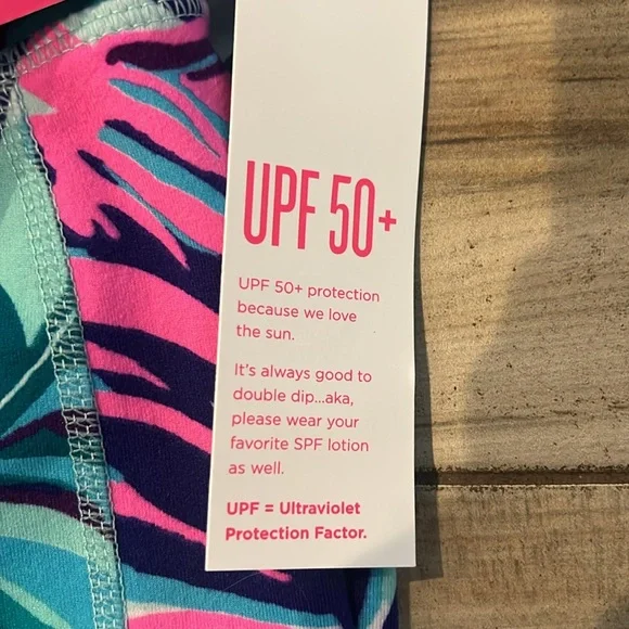 Lilly Pulitzer, UPF 50 Capri leggings - Picture 5 of 5